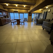 Просторный зал